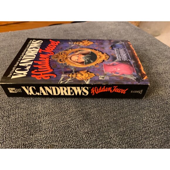 V.C. Andrews "Hidden Jewel" Paperback Book - Picture 4 of 5
